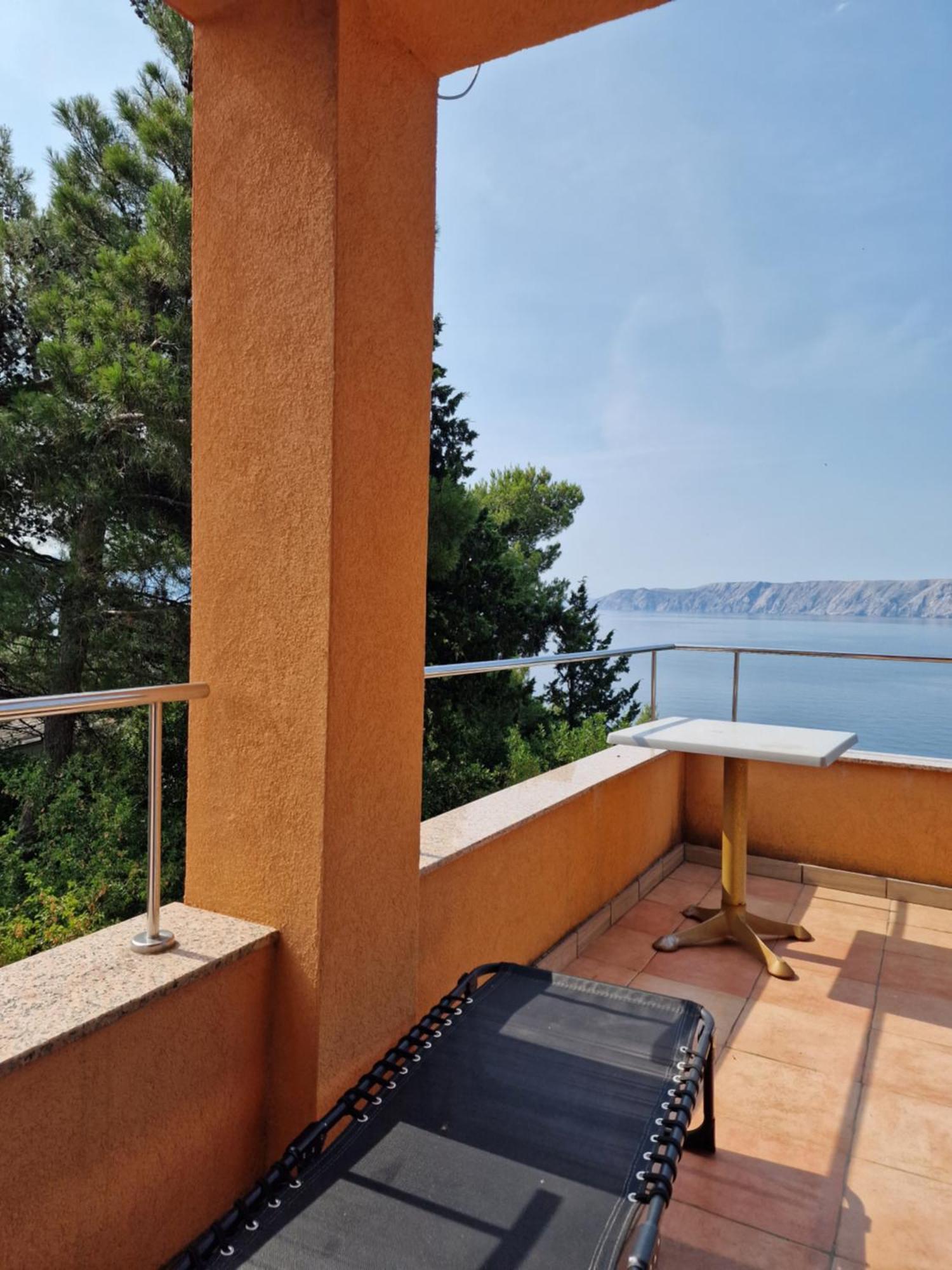 Blue Seagull - Seafront Holiday Home Novi Vinodolski Exterior photo